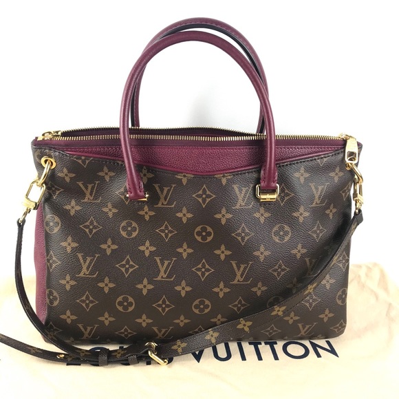 Louis Vuitton Handbags - 🌺Ultra rare 🌺Pallas mm Louis Vuitton